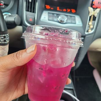 Pistachio Cafe - Dragon fruit lemonade - Cafes Near Me - Harvey, Louisiana