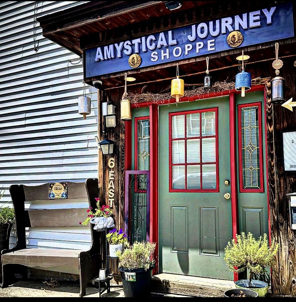 Amystical Journey Shoppe Logo