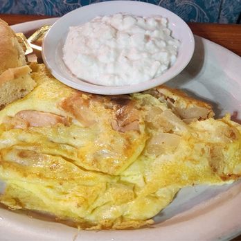 Coffee Pot Restaurant - Omelette - Breakfast & Brunch Near Me - Sedona, Arizona Coffee Pot Restaurant - Omelette - Breakfast & Brunch Near Me - Sedona, Arizona