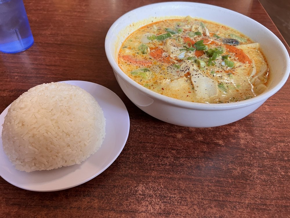 PHO HOUSE 187 Photos & 205 Reviews 400 College Rd, Fairbanks