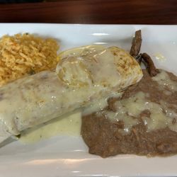 EL Potrero - L7 from lunch menu: Cheese Steak burrito, rice & beans ($7.00)