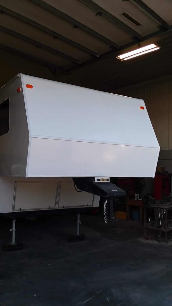 Slide of Bob's Mobile RV Service