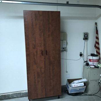 Elliott's Garage Cabinets - Cabinetry Near Me - Riverside, California