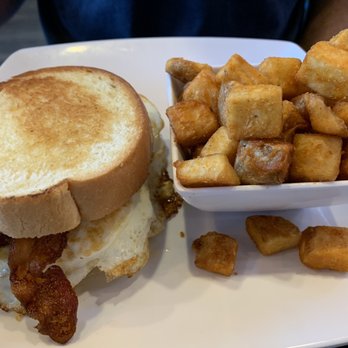 Canopy Road Cafe - Breakfast sandwich - American Near Me - Jacksonville, Florida