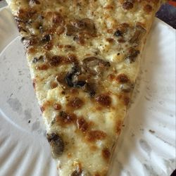 Cosmic Pizza - Belgrade - White pizza my favorite