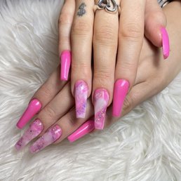 Long acrylic nails! Coffin shape.