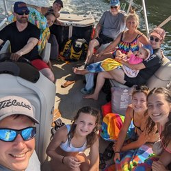 ship wreck Pontoon Rental - Pontoon party