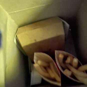 McDonald's - 6 pc. Chicken McNuggets Happy MealHappy - Burgers Near Me - Paramount, California