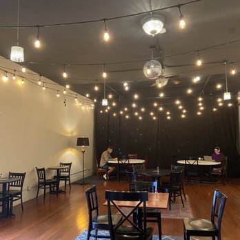 East Simpson Coffee Company - Big indoor seating area - Coffee & Tea Near Me - Lafayette, Colorado East Simpson Coffee Company - Big indoor seating area - Coffee & Tea Near Me - Lafayette, Colorado