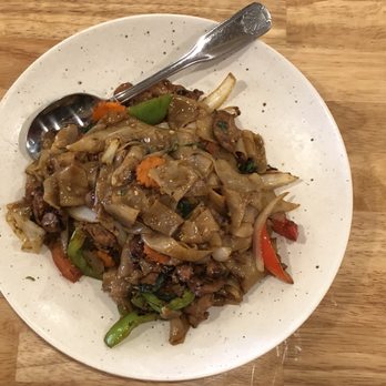 Ari's Thai Eatery - Drunken Noodles w/ Pork ($16.99) - Thai Near Me - Azusa, California Ari's Thai Eatery - Drunken Noodles w/ Pork ($16.99) - Thai Near Me - Azusa, California