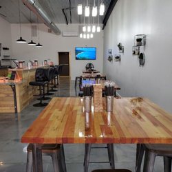 Evolve Nutrition - Great place to enjoy a shake and tea!