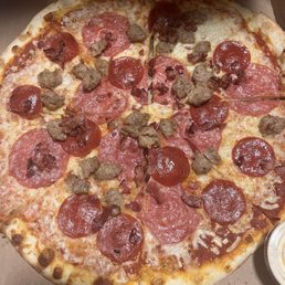 14" Meatza