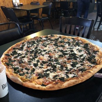 Rizzi's Pizza Cafe - Giant Sausage and Spinach pizza!! - Pizza Near Me - Arlington, Tennessee
