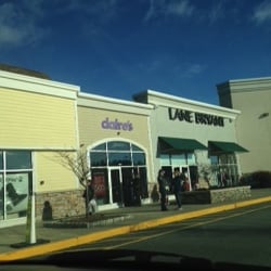 Claire's Boutiques - Claire's -- 70 Worcester Providence Turnpike / Route 146, Millbury                    Storefront