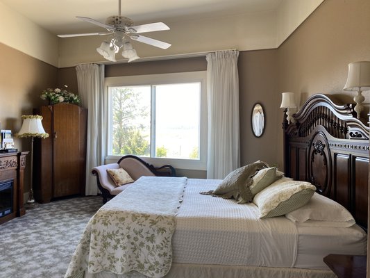 Old Wheeler Hotel by null