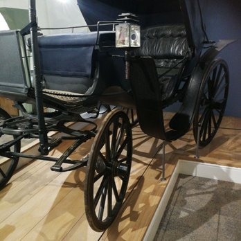 Abington Park Museum - Lovely carriage - Museums Near Me - Northampton, NTH
