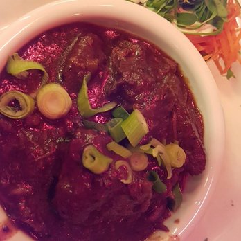 De Kollebloeme - Flemish beef stew - Belgian Near Me - Ieper, VWV De Kollebloeme - Flemish beef stew - Belgian Near Me - Ieper, VWV