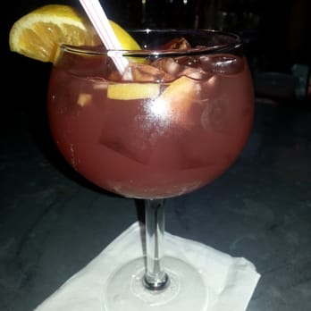 La Bella Havana - Red sangria. The best in ny. Come with me i will show you. - Cuban Near Me - Yonkers, New York La Bella Havana - Red sangria. The best in ny. Come with me i will show you. - Cuban Near Me - Yonkers, New York