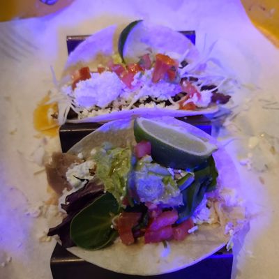 Taco diVino by null