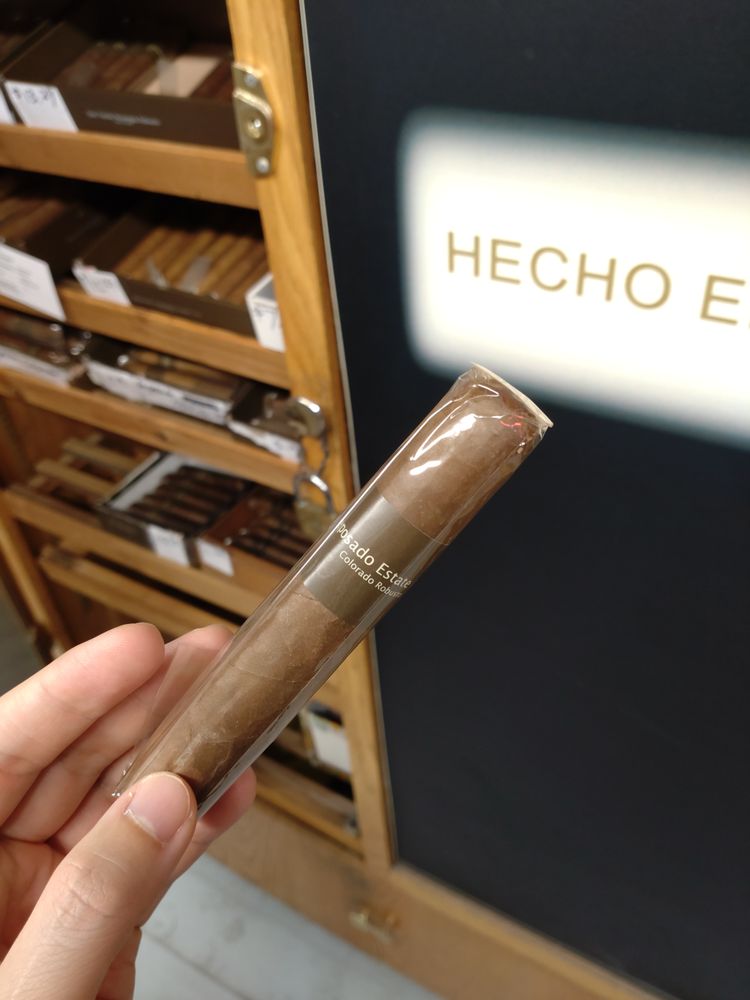 SMOKERS WORLD Updated June 2024 71 Dundas Street W, Trenton