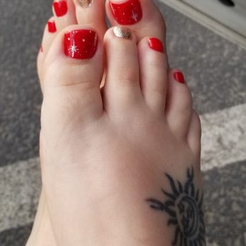 Vida Nail Spa - Christmas themed pedicure. - Nail Salons Near Me - Oakley, California Vida Nail Spa - Christmas themed pedicure. - Nail Salons Near Me - Oakley, California