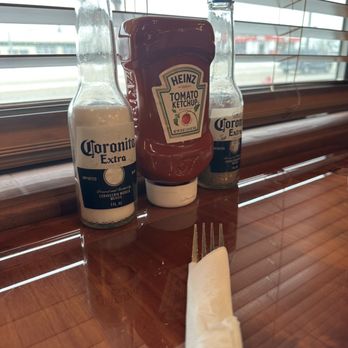 El Reparo Mexican Grill - Table condiments - Mexican Near Me - Minot, North Dakota