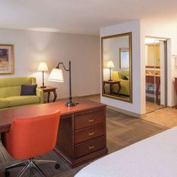 Hampton Inn & Suites Rifle - Guest room