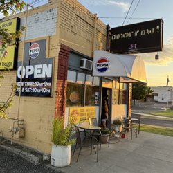 Tacos Cecy - Street side