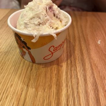 Sampaguita - Blueberry cake with coconut flakes - Ice Cream & Frozen Yogurt Near Me - Orlando, Florida Sampaguita - Blueberry cake with coconut flakes - Ice Cream & Frozen Yogurt Near Me - Orlando, Florida