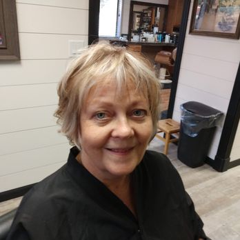 Hair Design By Taylor - Hair Stylists Near Me - Oakhurst, California Hair Design By Taylor - Hair Stylists Near Me - Oakhurst, California