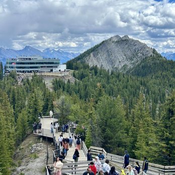 Banff Gondola - Boardwalk to Banff Gondola Upper Terminal - Parks Near Me - Banff, Alberta