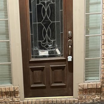 Bastet Builders - Broken door before - Handyman Near Me Bastet Builders - Broken door before - Handyman Near Me