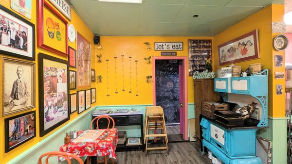 Southern Kitchen by null