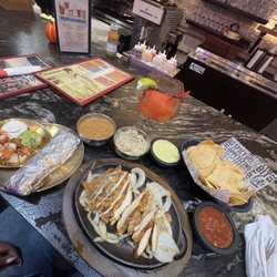 Cenas Kitchen - FAJITAS FOR ONE