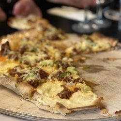 Hackfleisch Flammkuchen