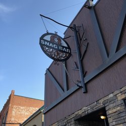 Snag Bar - Outside