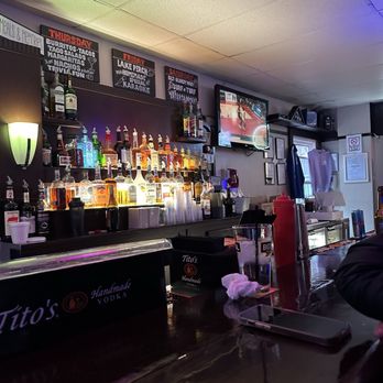 Eastland Inn - Bar - Pubs Near Me - Berea, Ohio