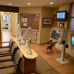 Pritchett Orthodontics: John Pritchett, DDS - Lobby