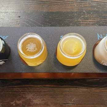 Lazy Hiker Brewing Company - Beautiful flight - Breweries Near Me - Franklin, North Carolina Lazy Hiker Brewing Company - Beautiful flight - Breweries Near Me - Franklin, North Carolina