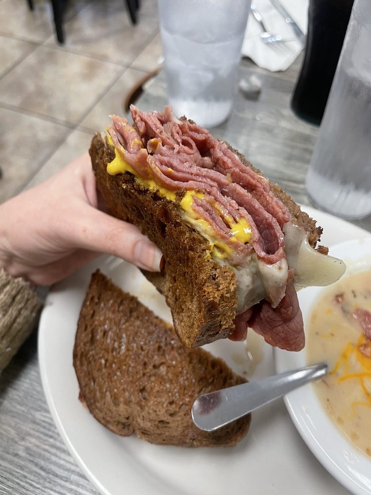 BREAKFAST CLUB Updated October 2024 73 Photos & 69 Reviews 267 W