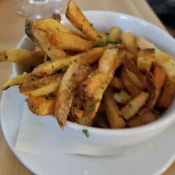 The Royal Tern - Those garlic fries were delicious... - Seafood Near Me - Johns Island, South Carolina