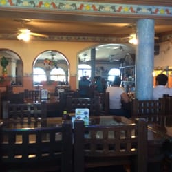 Mariscos Vallarta's - Dining room