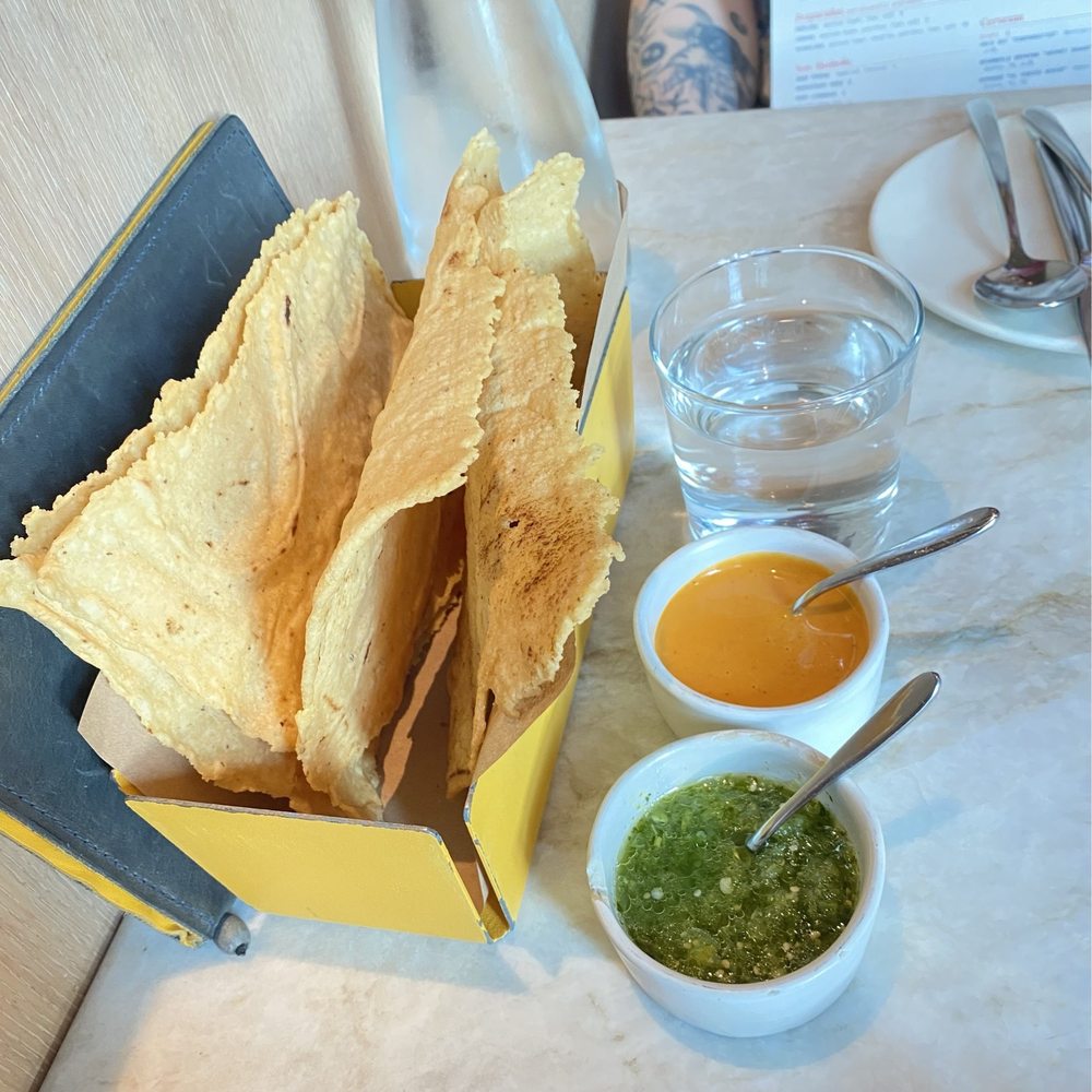 Este - Chips and Salsa - Seafood Near Me - Austin, Texas Este - Chips and Salsa - Seafood Near Me - Austin, Texas