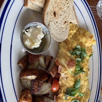 Rolling Stars - The "Refresh" omelette which is mozzarella, tomato and fresh basil on top. - Bagels Near Me - West Chester, Pennsylvania Rolling Stars - The "Refresh" omelette which is mozzarella, tomato and fresh basil on top. - Bagels Near Me - West Chester, Pennsylvania