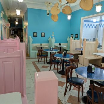Dumsers Dairyland - Cute seating and plenty of tables - Ice Cream & Frozen Yogurt Near Me - Ocean City, Maryland Dumsers Dairyland - Cute seating and plenty of tables - Ice Cream & Frozen Yogurt Near Me - Ocean City, Maryland