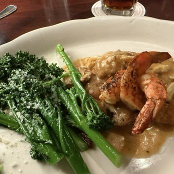 Pappadeaux Seafood Kitchen - Texas Redfish Pontchartrain - Seafood Near Me - Houston, Texas Pappadeaux Seafood Kitchen - Texas Redfish Pontchartrain - Seafood Near Me - Houston, Texas