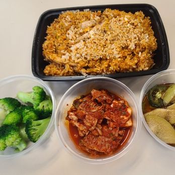 Eli's Eatery - Chicken Bokkeumbap with a side of kimchi, pickled chayote, and broccoli) - Korean Near Me - Morris Plains, New Jersey