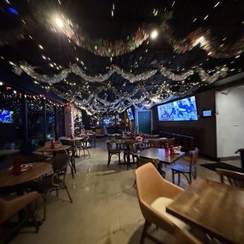 Ducky's Pizza & Tavern - Pizza Near Me - Houston, Texas Ducky's Pizza & Tavern - Pizza Near Me - Houston, Texas
