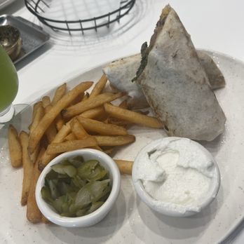 Arabisca Cafe - Mediterranean Near Me - Cypress, Texas