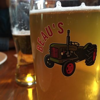 Chez Malo - Great local beers like Beau's! - Pubs Near Me - Lac-Sainte-Marie, Quebec